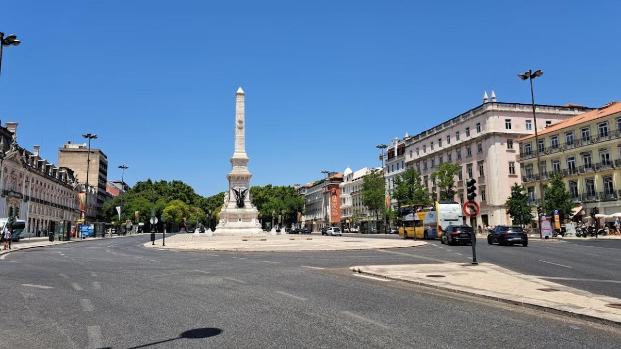 Avenida Da Liberdade Lisbon Guide History Length Safety Where To Stay